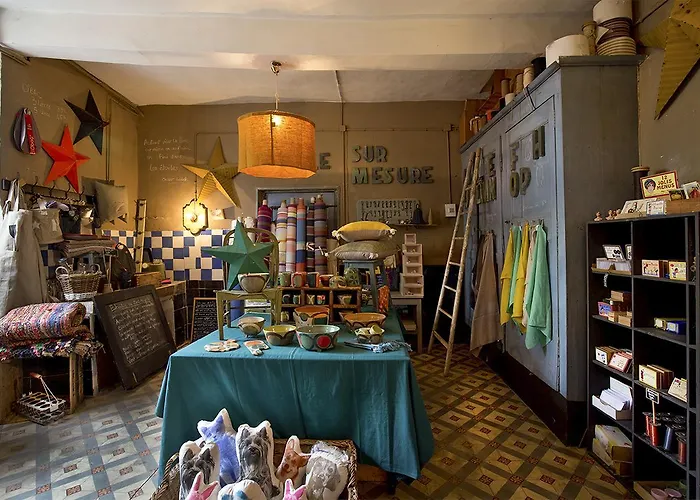 , Ancien Des Colonnes 3*