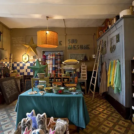 , Ancien Des Colonnes 3*