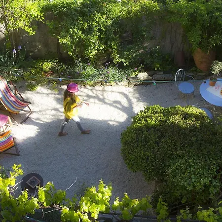 Casa de hóspedes , Ancien Des Colonnes